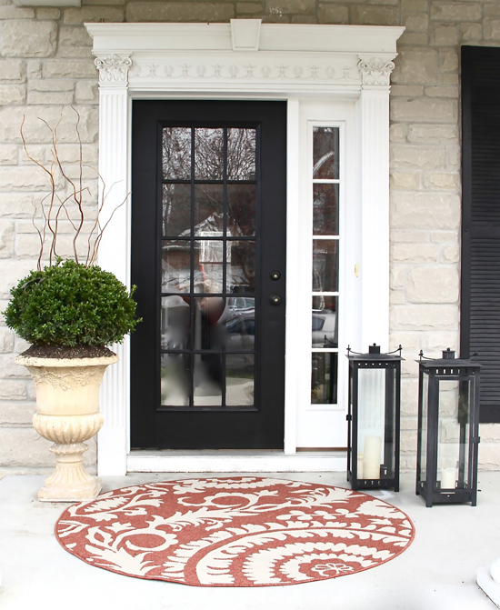 Decorating a Small Front Stoop - Jackie Syvertsen Decorating a Small Front Stoop - Jackie Syvertsen - Jackie98110